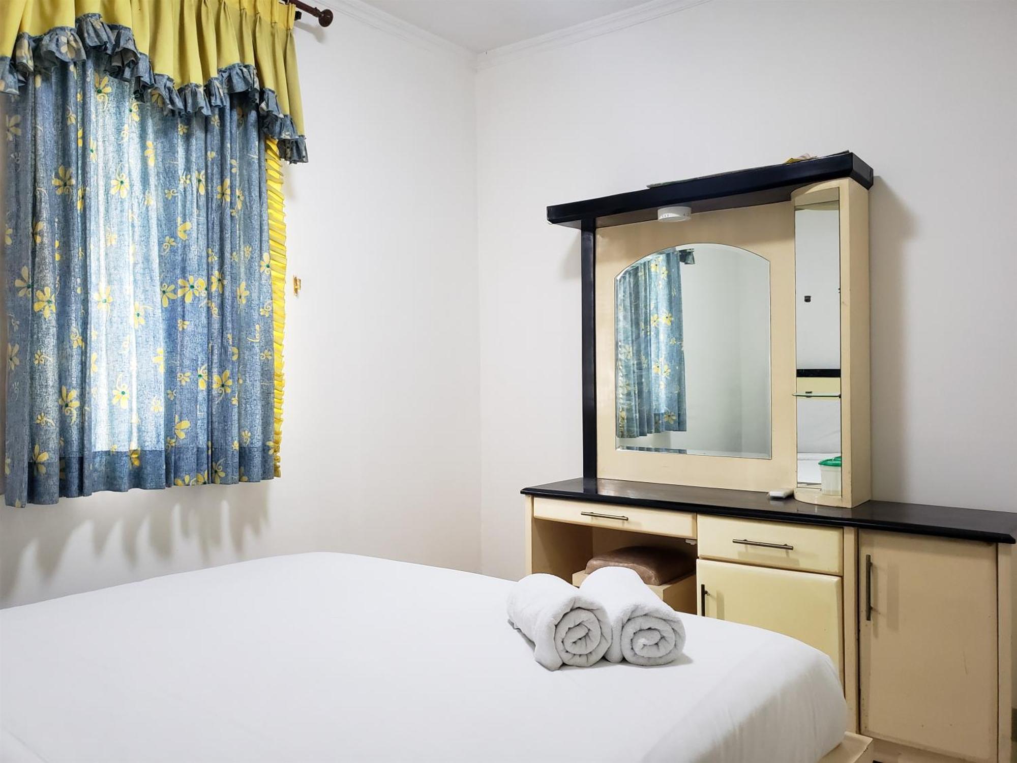 Comfort Living 3br With Pool View At Mediterania Palace Residences By Travelio Apartemen